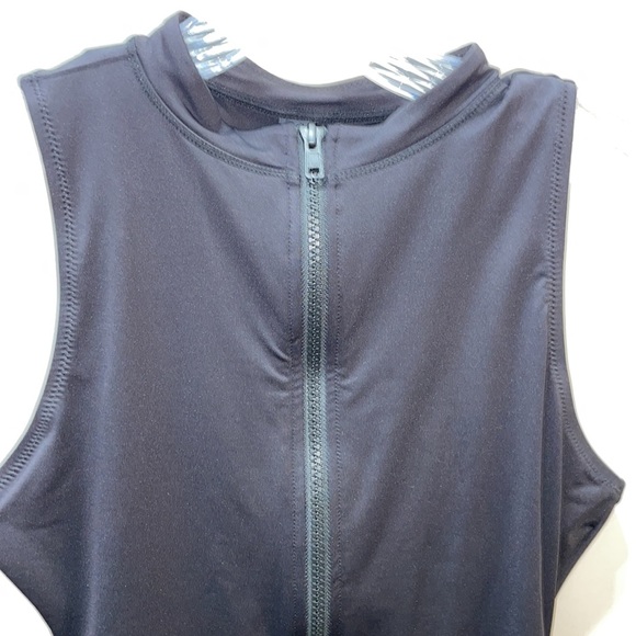 🔥NWT SKIMS Swim Zip Front Sleeveless One Piece ONYX - Picture 12 of 17